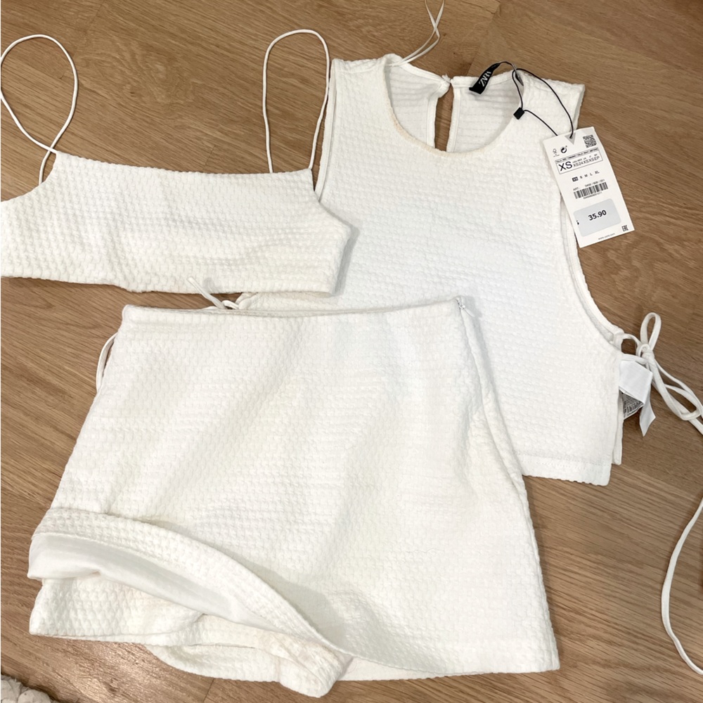 Zara XS 3 piece skort and crop top
